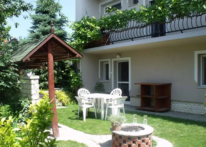 In - Balaton 18584 *